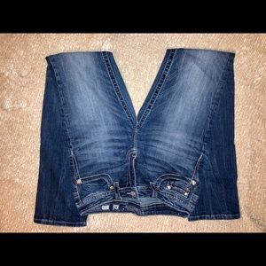 Miss Me 30 Straight Leg